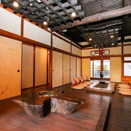 Guesthouse Omoya--全個室--囲炉裏のぬくもりと共にグループの絆を深める古民家宿でゆっくりとした時間を-6名部屋-6名部屋-8名部屋--最大20名-ペット同伴可は一室のみ- Matsuyama (Ehime) Exterior foto