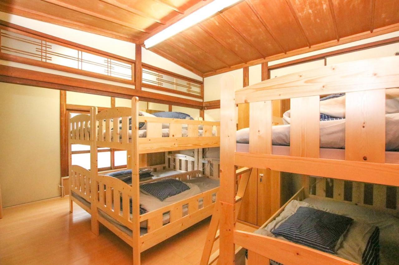 Guesthouse Omoya--全個室--囲炉裏のぬくもりと共にグループの絆を深める古民家宿でゆっくりとした時間を-6名部屋-6名部屋-8名部屋--最大20名-ペット同伴可は一室のみ- Matsuyama (Ehime) Exterior foto