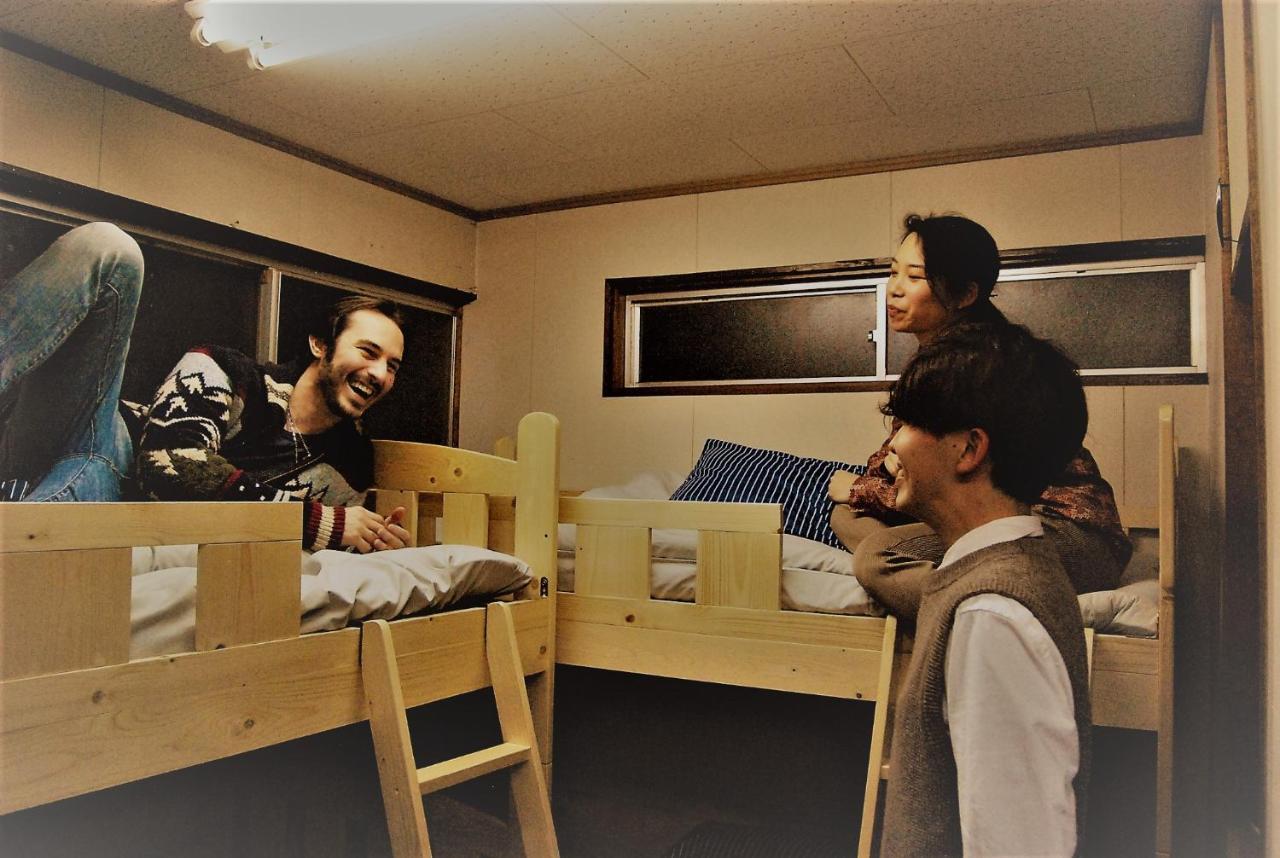 Guesthouse Omoya--全個室--囲炉裏のぬくもりと共にグループの絆を深める古民家宿でゆっくりとした時間を-6名部屋-6名部屋-8名部屋--最大20名-ペット同伴可は一室のみ- Matsuyama (Ehime) Exterior foto