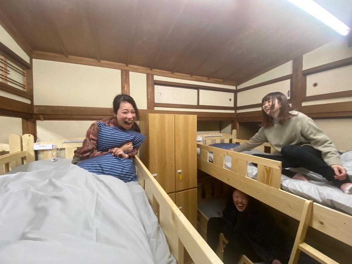 Guesthouse Omoya--全個室--囲炉裏のぬくもりと共にグループの絆を深める古民家宿でゆっくりとした時間を-6名部屋-6名部屋-8名部屋--最大20名-ペット同伴可は一室のみ- Matsuyama (Ehime) Exterior foto